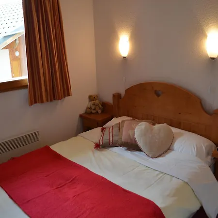 Comfortable At The Ski Slopes Apartment *